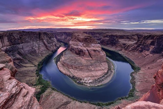 Antelope Canyon via Canyon X and Horseshoe Bend Scenic Tour from Sedona - Horseshoe Bend: why this overlook hits hard