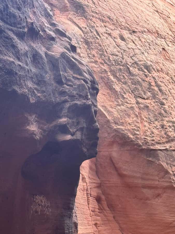 Antelope Valley: Ligai Si Anii Canyon Hiking Tour - What to bring for comfort in a slot canyon