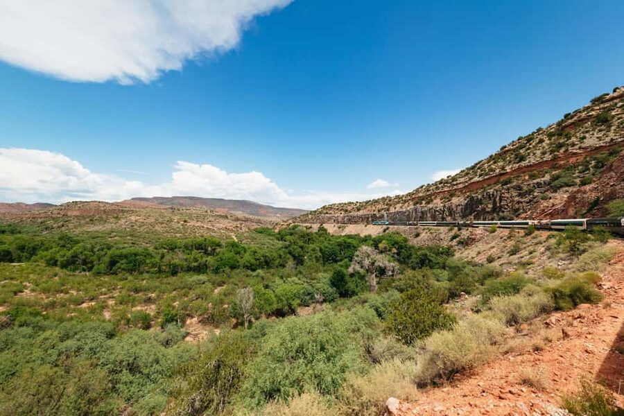 Clarkdale: Verde Canyon Railroad Train Ticket - The onboard experience: seating, snacks, and the bar setup