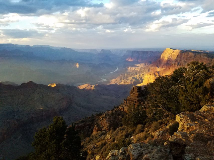 From Sedona/Flagstaff: Private Grand Canyon Tour with Lunch - Cameron Trading Post for tribal art and souvenirs