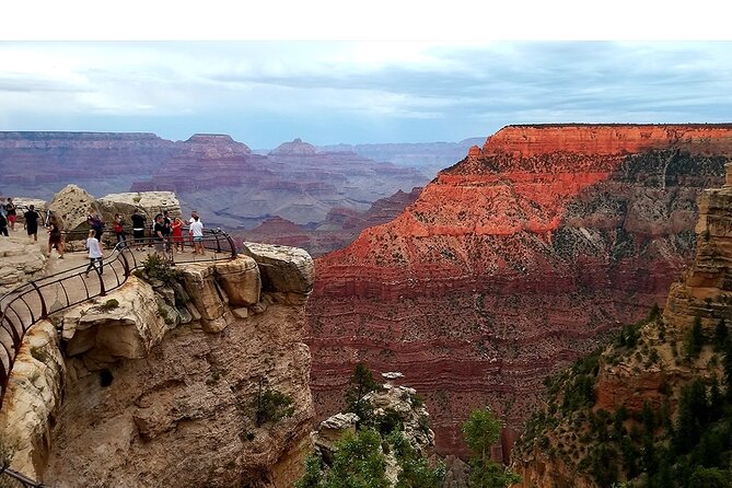 Grand Canyon Day Trip from Sedona or Flagstaff - Cameron Trading Post: Navajo Nation arts stop on the return