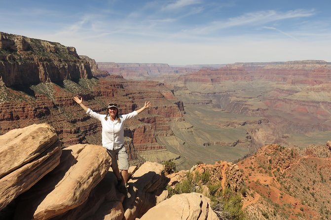 Grand Canyon Hike from Sedona or Flagstaff with 7 Guest Limit - The drive: Sedona routes through Oak Creek Canyon and volcanic country