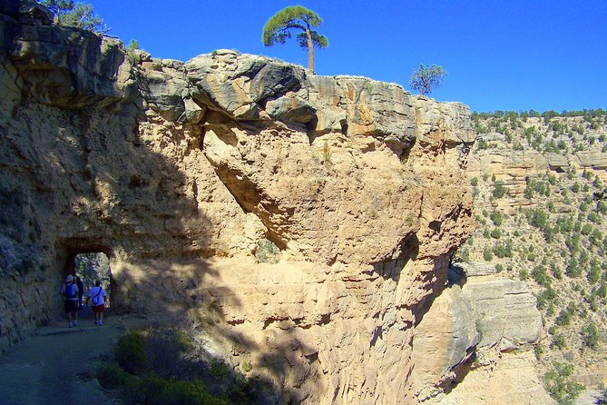 Grand Canyon Hike with Sedona and Flagstaff Hotel Pickup - South Rim Trail: Why 1.5 miles feels like a real Grand Canyon experience