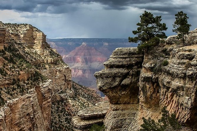 Grand Canyon Hiking Day Trip from Sedona or Flagstaff - Grand Canyon Village: 30 Minutes to Get Your Bearings
