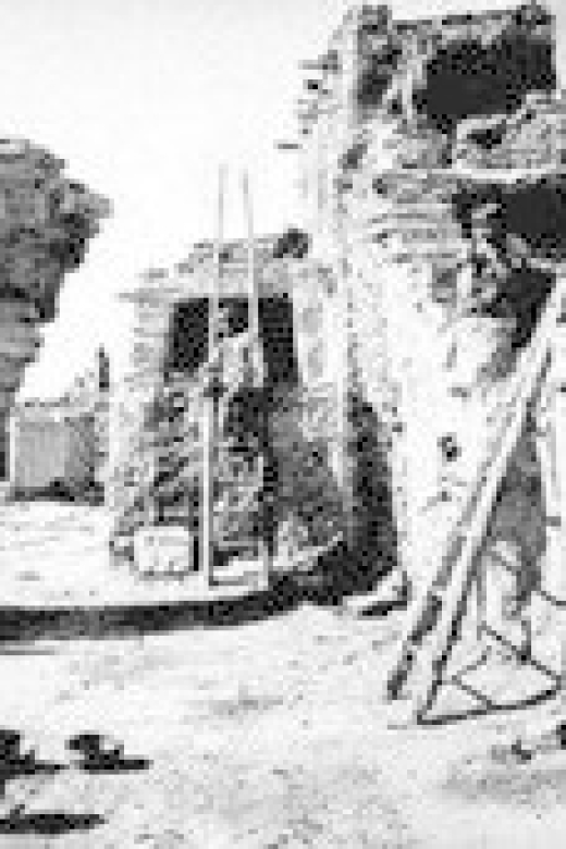 Hopi Lands: Full-Day Archaeology and Culture Tour - Second Mesa at the Hopi Cultural Center: lunch, museum, and art with context