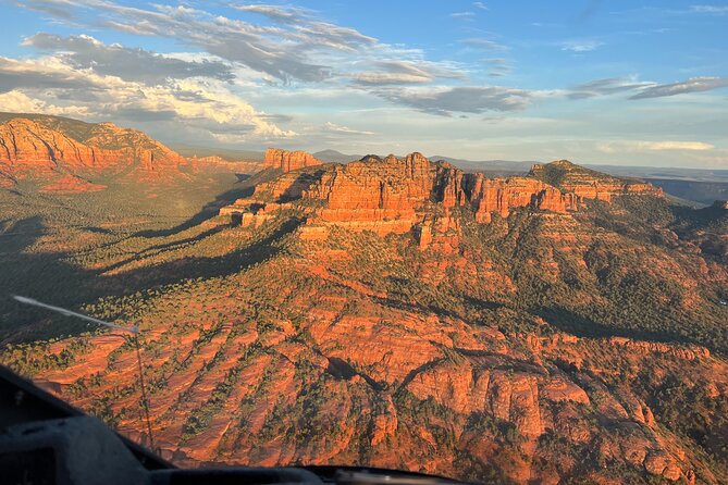 Mogollon Rim (80+ Mile) - Sedona Helicopter Tour - Ancient ruins and canyon walls: Honanki, Boynton, Long, and Sycamore