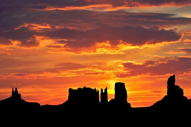 Monument Valley Day Tour from Sedona - Cameron Trading Post: quick stop, strong souvenir value