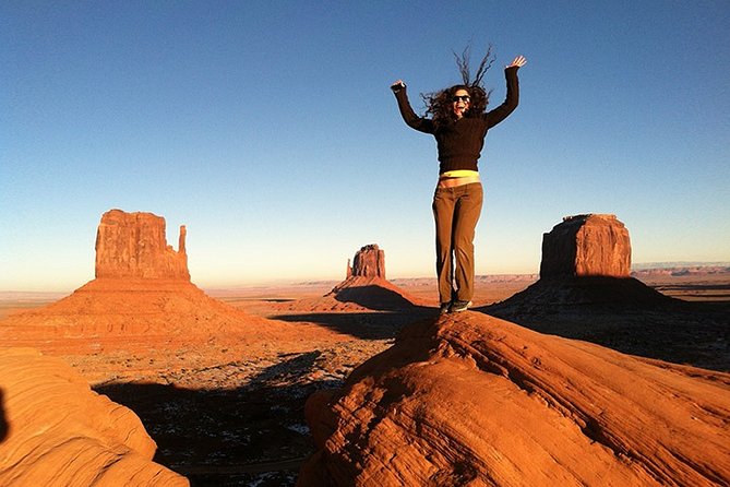 Monument Valley Day Tour from Sedona - Lunch at The View Restaurant: included and worth using as a reset