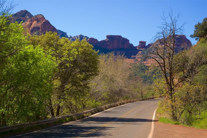 Oak Creek Canyon Pavement Jeep Tour in Sedona - Heated open-air reality: what to wear when Sedona gets cold