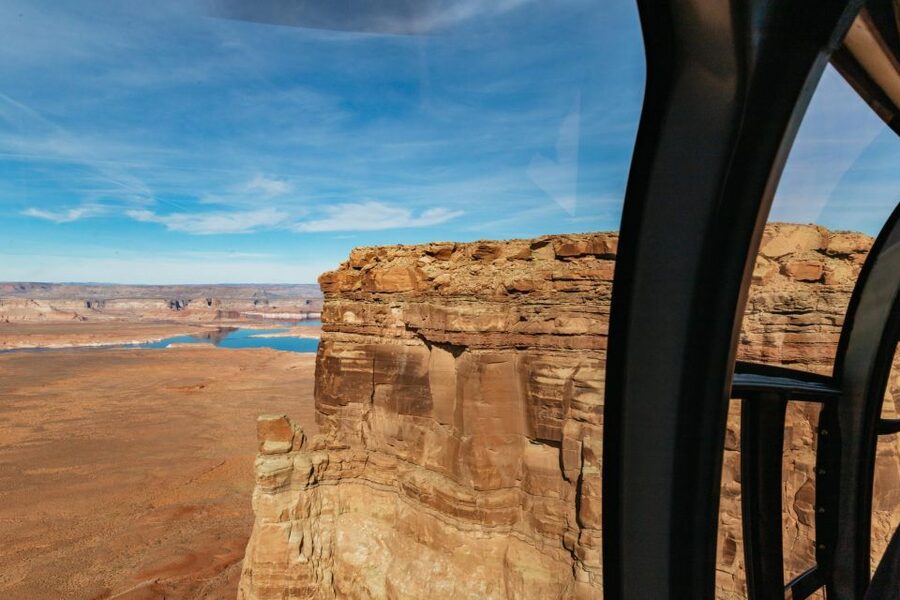Page: Horseshoe Bend Helicopter Flight & Tower Butte Landing - Timing, Seat Comfort, and What Small Groups Mean