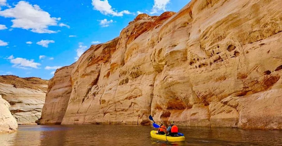 Page: Lake Powell Kayak & Water Antelope Canyon Hiking Tour - Antelope Point meeting details and what to pack