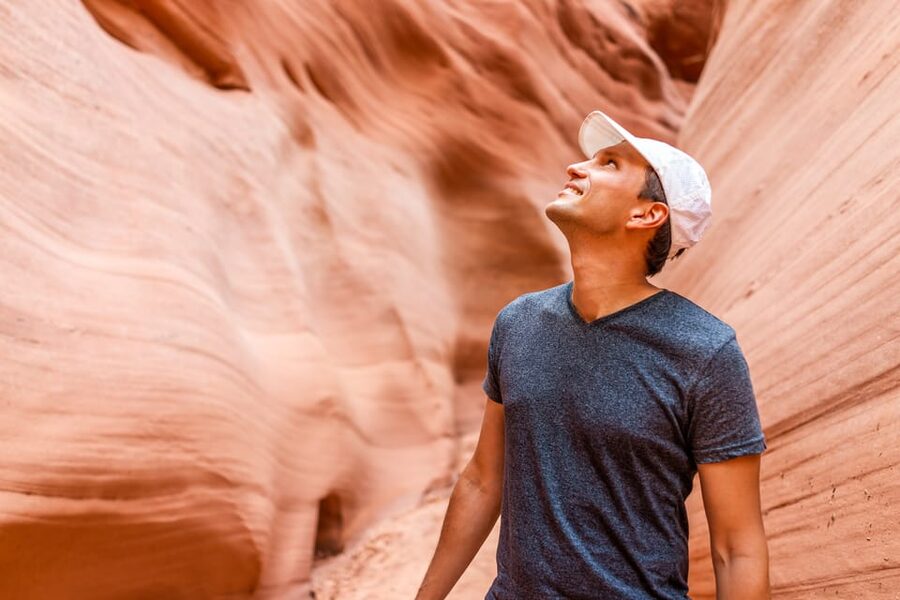 Page: Lower Antelope Canyon Prime-Time Guided Tour - Photo rules in the canyon: how to get great shots without banned gear