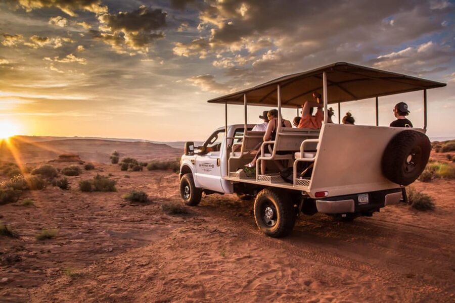 Page: Secret Antelope Canyon and Horseshoe Bend Tour - Who this tour suits best (and who should skip it)