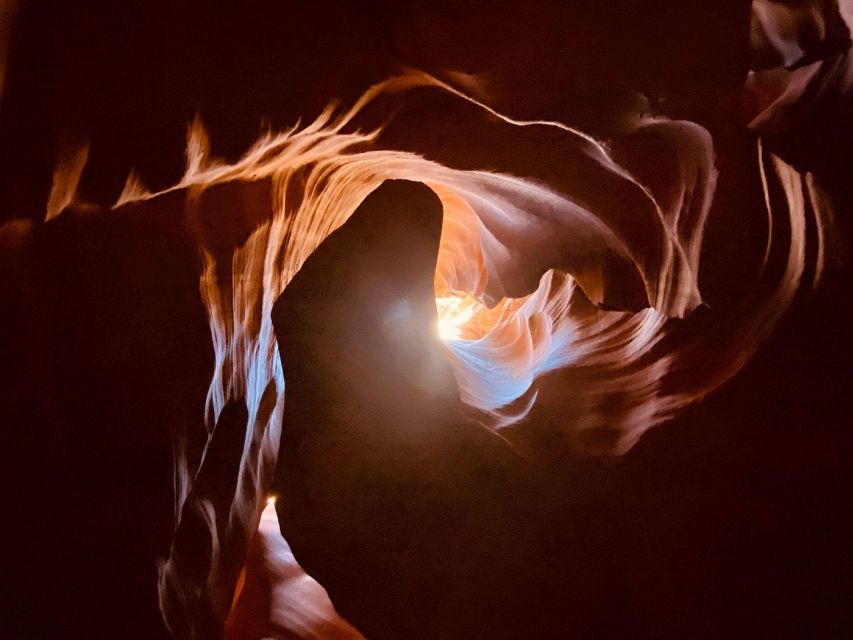 Page: Upper Antelope Canyon Guided Tour - Big Lake Trading Post: snacks, souvenirs, and restrooms