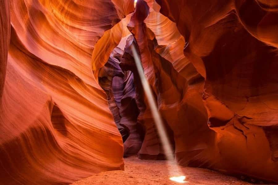 Page: Upper Antelope Canyon Walking Tour with Local Guide - Shuttle to the entrance: quick transit, no luggage allowed