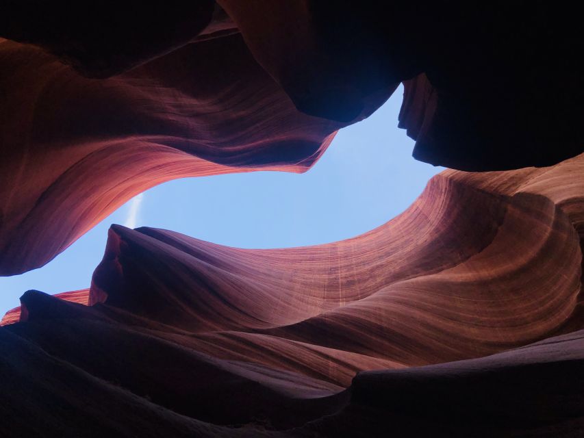 Page: Upper & Lower Antelope Canyon Combo Day Trip - How hard is the walking and climbing?