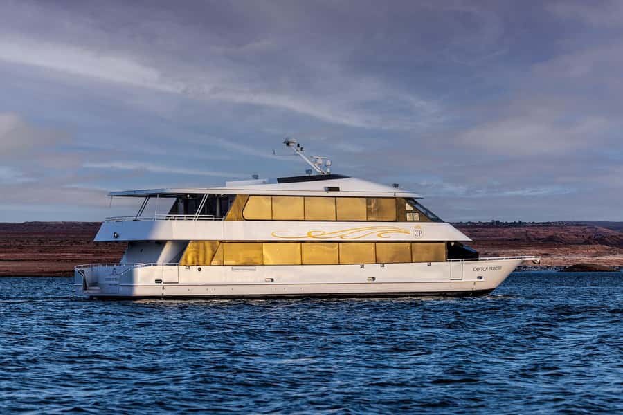 Page: Wahweap Bay Canyon Princess Yacht Dinner Cruise - Service quality: when it shines and what to watch