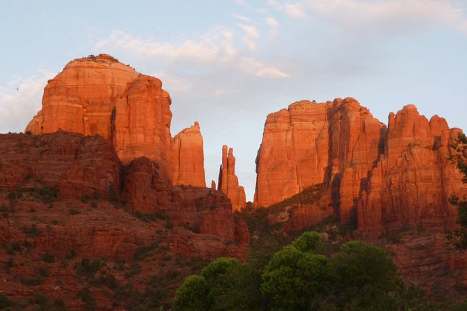Private 2-Hour Sedona Bell Rock or Cathedral Vortex Journey & Meditation - Stop 2: Cathedral Rock on the east side or Creekside