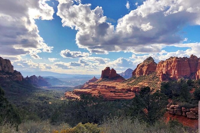 PRIVATE Sedona Jeep Tour 4X4 Climb - Colorado Plateau - Entering the Rough-Ride Zone: What “4x4 Climb” Really Means in Sedona
