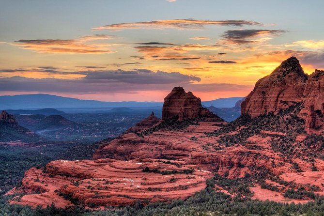 PRIVATE Sedona Jeep Tour 4X4 Climb - Colorado Plateau - The 1,000-Foot View Over Oak Creek Canyon