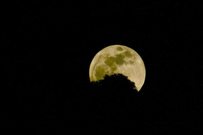 PRIVATE Sedona Jeep Tour 4X4 Stargazing Tour at Night - Stop 1: the 360-degree red rock buttes viewpoint