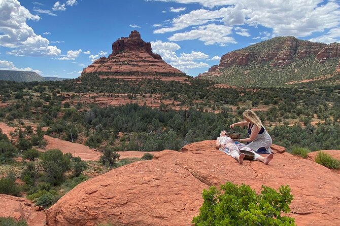 Reiki & Sound Healing on the Red Rocks of Sedona - Practical tips: parking pass, water, and what to bring