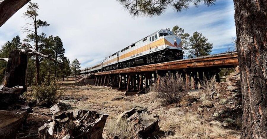 Sedona, AZ: Grand Canyon Guided Tour and Historic Railway - Key highlights worth planning around