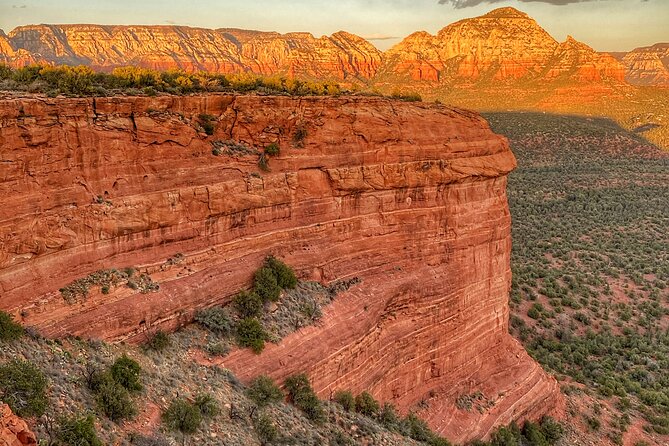 Sedona Dark Sky Sunset & Night Hike With a Private Guide - Snacks and Water: Why This Small Part Matters