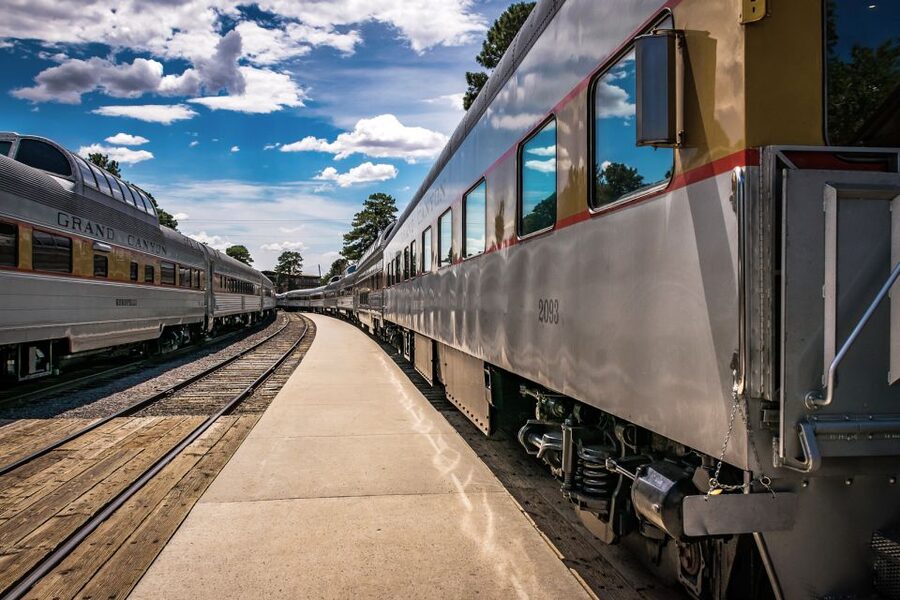 Sedona: Grand Canyon Railway Full-Day Scenic Rail Tour - Lunch on Your Own at Grand Canyon Village: How to Plan Your Time