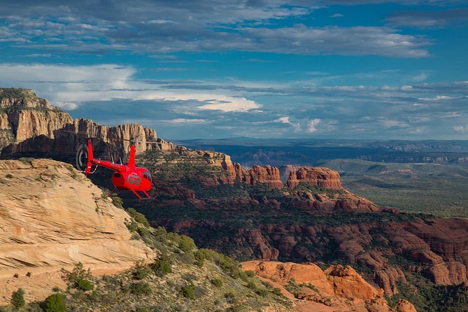 Sedona Helicopter Tour : Dust Devil Tour - The Guidance Air route: Anasazi cliff dwellings to the canyon chain