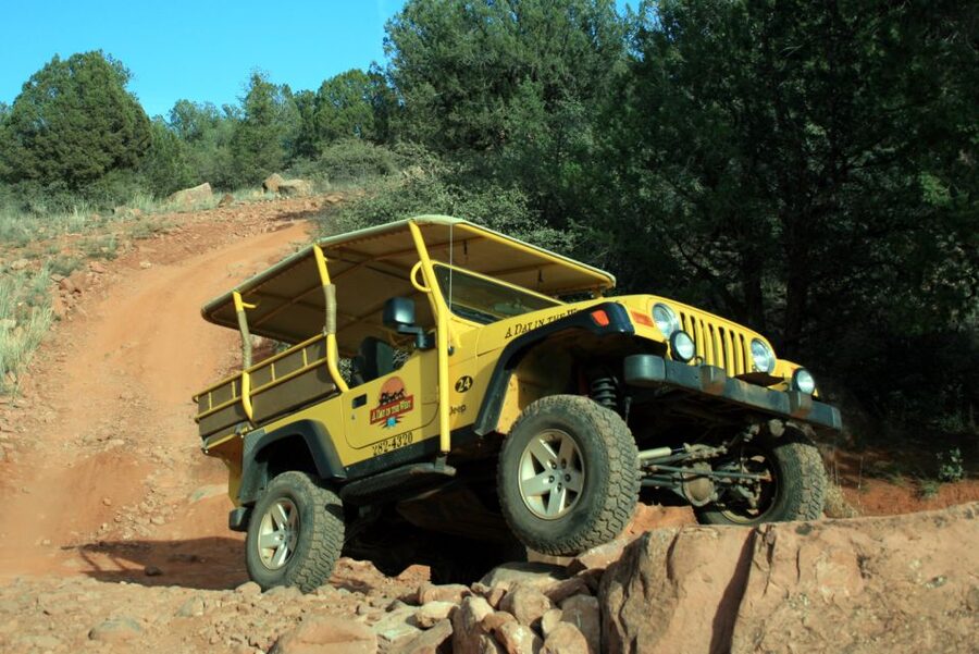Sedona: PRIVATE Extreme Diamondback Gulch 4x4 Jeep Tour - Quick Hitters