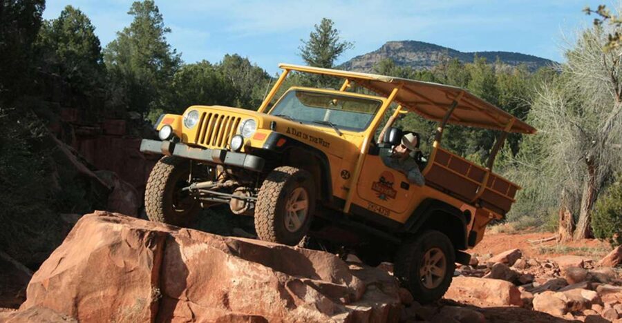 Sedona: PRIVATE Extreme Diamondback Gulch 4x4 Jeep Tour - Timing, Weather, and the Heat Factor in Sedona