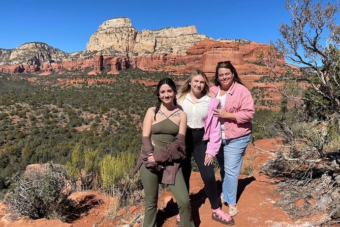 Sedona Spiritual Vortex PRIVATE Tour: Connect, Meditate, Unwind - Two vortex stops and the Red Rock photo payoff (with minimal walking)