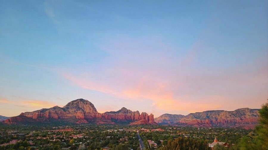 Sedona: The Scientific and Spiritual Vortex Tour - How the Guide Teaches the Vortex: Science Meets Esoterica