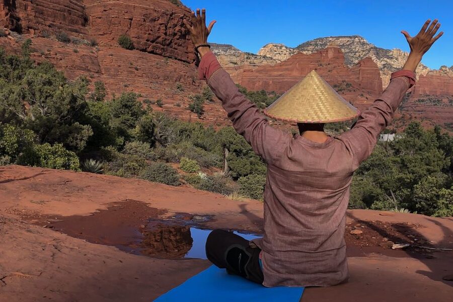 Sedona: Vortex Yoga Hiking Half-Day - Optional add-ons: crystals and essential oils (ask ahead for best results)