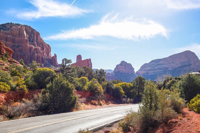 Sightseeing Highlights Tour of Sedona - Stop 1: Sedona Airport Scenic Overlook (20 Minutes) and Thunder Mountain