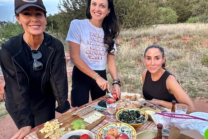 Sunset Sedona Sacred Places -gourmet picnic dinner and stargazing - A Private Sedona Sunset Plan That Feels Like a Guided Evening