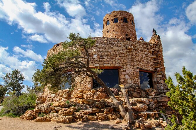 The Perfect Grand Canyon Tour with Local Expert Guides - Drive route to the canyon: scenic 89A and a Flagstaff lunch stop